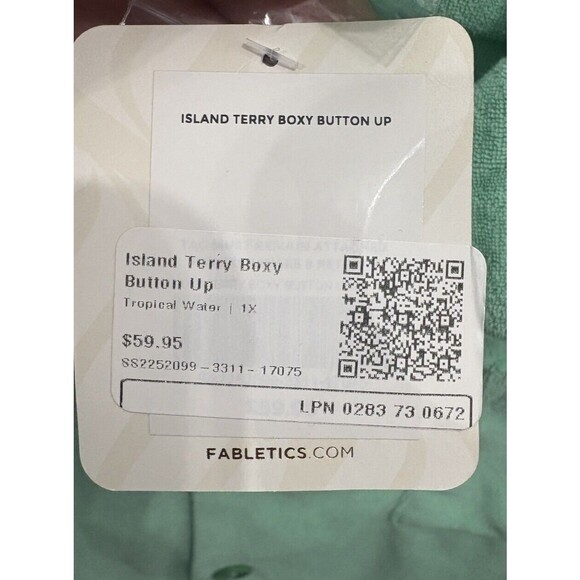 Fabletics Island Terry Boxy Button Up Mint Size 1X Beach Casual‎ - Picture 4 of 5